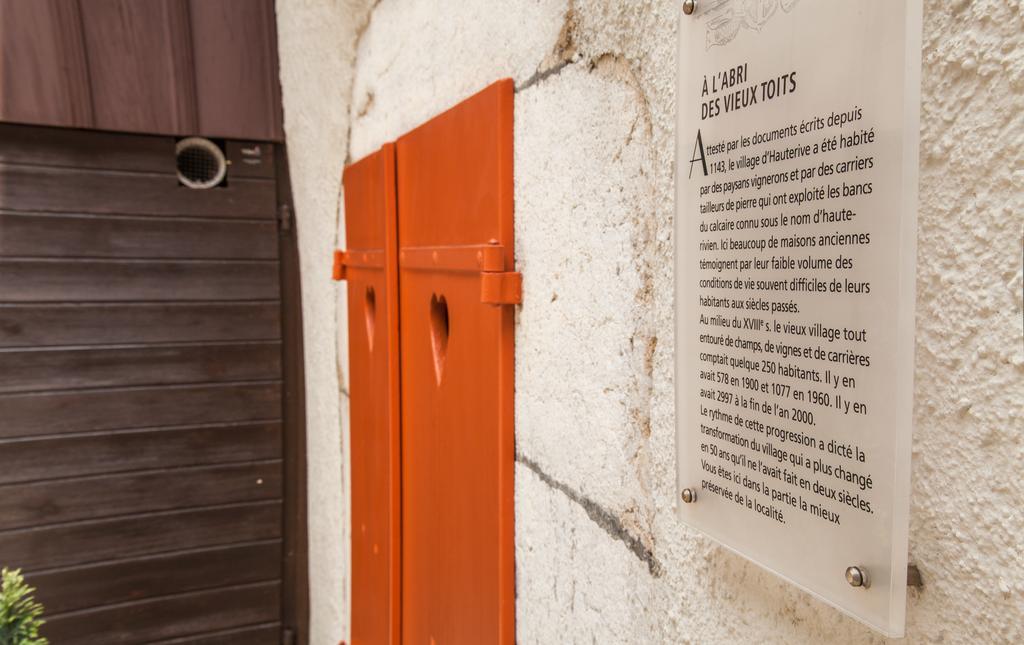 Hotel Les Vieux Toits Neuchâtel Zewnętrze zdjęcie